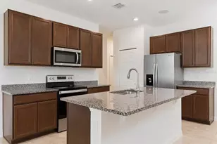 2824 Neverland Dr, New Smyrna Beach, FL 32168 - Photo 2