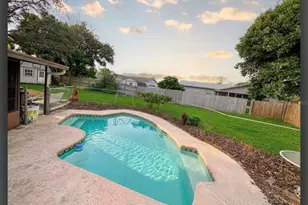 93 Glass Ct, Port Orange, FL 32129 - Photo 2
