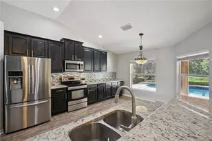 5703 Autumn Chase Cir, Sanford, FL 32773 - Photo 4