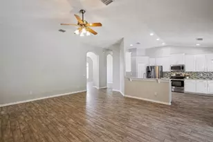 5703 Autumn Chase Cir, Sanford, FL 32773 - Photo 10