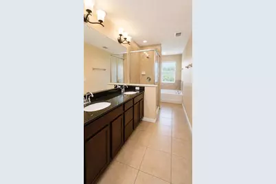 9551 Silver Buttonwood Street, Orlando, FL 32832 - Photo 10