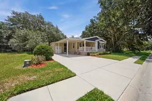 25138 Buttonwood Dr, Astatula, FL 34705 - Photo 4