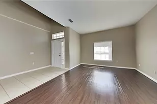 876 Hacienda Cir, Kissimmee, FL 34741 - Photo 2