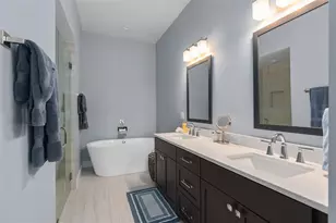129 S Park Ave, Winter Garden, FL 34787 - Photo 10
