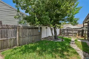 1009 McCully Ct, Oviedo, FL 32765 - Photo 26