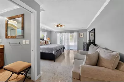 100 59th Avenue S, Saint Petersburg, FL 33705 - Photo 8