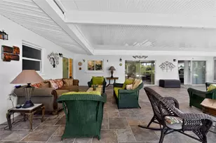 100 59th Ave S, Saint Petersburg, FL 33705 - Photo 36