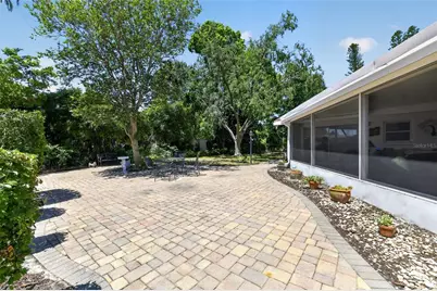 100 59th Avenue S, Saint Petersburg, FL 33705 - Photo 38