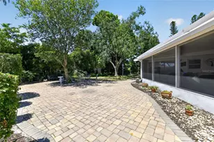 100 59th Ave S, Saint Petersburg, FL 33705 - Photo 38