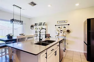701 Watusi Wy, Saint Cloud, FL 34772 - Photo 4