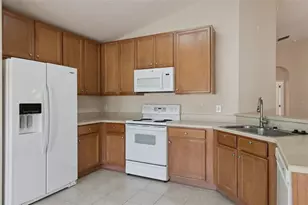 427 Sycamore Springs St, Debary, FL 32713 - Photo 12