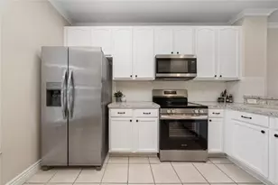 10612 Savannah Wood Dr, Orlando, FL 32832 - Photo 12