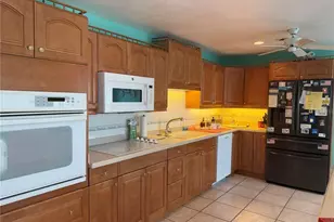 1214 Bahama Dr, Orlando, FL 32806 - Photo 8
