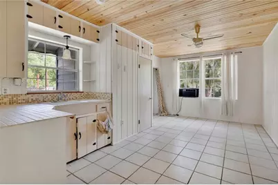 1420 E 8th Avenue, Mount Dora, FL 32757 - Photo 24