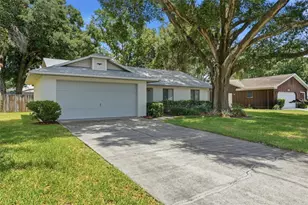 1507 Blackberry Ct, Eustis, FL 32726 - Photo 2