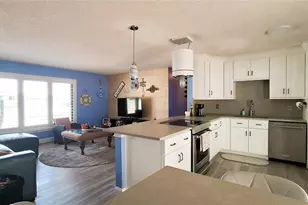 40 SE Chinica Dr, Summerfield, FL 34491 - Photo 4