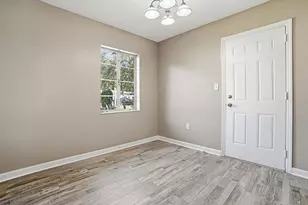 404 Louis St, Leesburg, FL 34748 - Photo 6