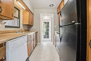 404 Louis St, Leesburg, FL 34748 - Photo 8