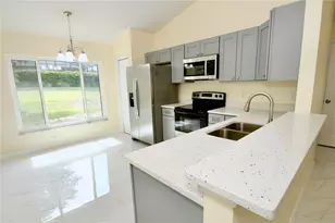 2717 Savannah Dr, Leesburg, FL 34748 - Photo 10