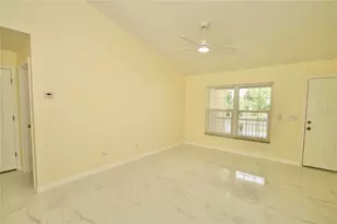 2717 Savannah Dr, Leesburg, FL 34748 - Photo 6