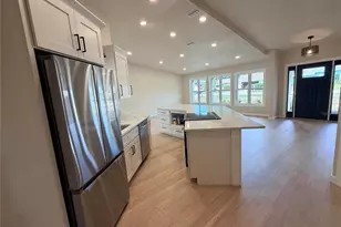 303 70th St NW, Bradenton, FL 34209 - Photo 8