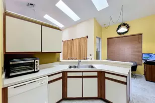 5579 Red Bone Ln, Orlando, FL 32810 - Photo 22