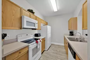 8107 Coconut Palm Way, Kissimmee, FL 34747 - Photo 4