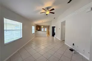 1084 Amanda Kay Cir, Sanford, FL 32771 - Photo 4