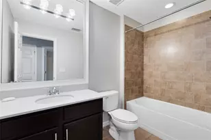 9625 Silver Buttonwood St, Orlando, FL 32832 - Photo 18