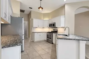 4625 Sweetmeadow Cir, Sarasota, FL 34238 - Photo 12