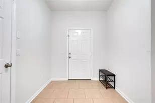 3923 Wind Dancer Cir, Saint Cloud, FL 34772 - Photo 4