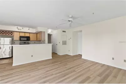 7330 Westpointe Boulevard #421, Orlando, FL 32835 - Photo 8