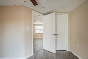 9811 Rainbow Ln, Port Richey, FL 34668 - Photo 24