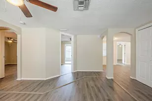 9811 Rainbow Ln, Port Richey, FL 34668 - Photo 10