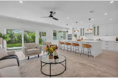 965 Bruce Avenue, Clearwater Beach, FL 33767 - Photo 10