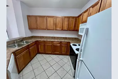 6153 Metrowest Boulevard #308, Orlando, FL 32835 - Photo 6