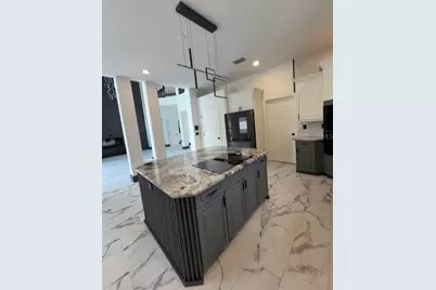8131 Vineland Oaks Boulevard, Orlando, FL 32835 - Photo 2