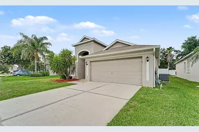 4906 Pennecott Way, Wesley Chapel, FL 33544 - Photo 2