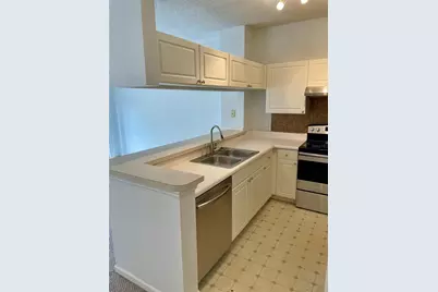723 Arbor Lakes Circle #723, Sanford, FL 32771 - Photo 6