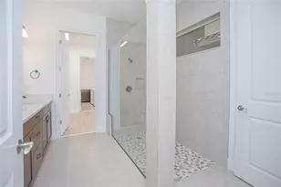 13300 Bromborough Dr, Orlando, FL 32832 - Photo 12