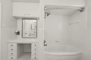 4660 22nd Ave S, Saint Petersburg, FL 33711 - Photo 20