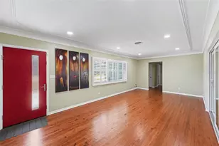 4660 22nd Ave S, Saint Petersburg, FL 33711 - Photo 4