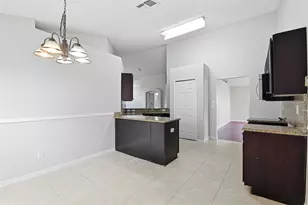 1708 Powder Ridge Dr, Valrico, FL 33594 - Photo 20