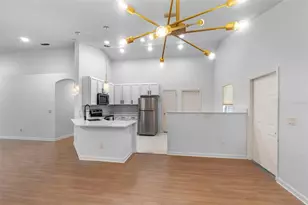 287 Marsh Landing Cir, Debary, FL 32713 - Photo 4