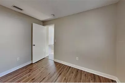 530 Scarlet Maple Court, Plant City, FL 33563 - Photo 12