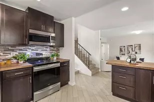7925 Snowberry Cir, Orlando, FL 32819 - Photo 10