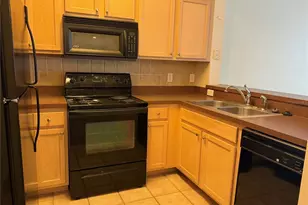 12861 Madison Pointe Cir, Orlando, FL 32821 - Photo 2