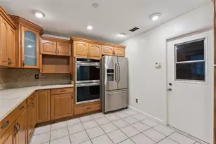 2142 Kendall Ct, Deltona, FL 32738 - Photo 12