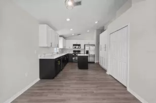 634 Spring Cavern Ave, Orange City, FL 32763 - Photo 10
