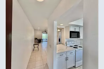 9605 Eastfield Road #9605, Thonotosassa, FL 33592 - Photo 2
